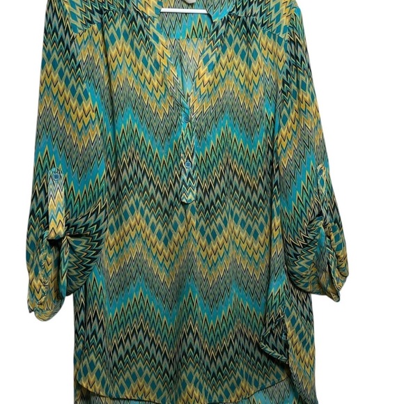 Chevron Patterned Women's Top - Green and Yellow - Picture 1 of 5